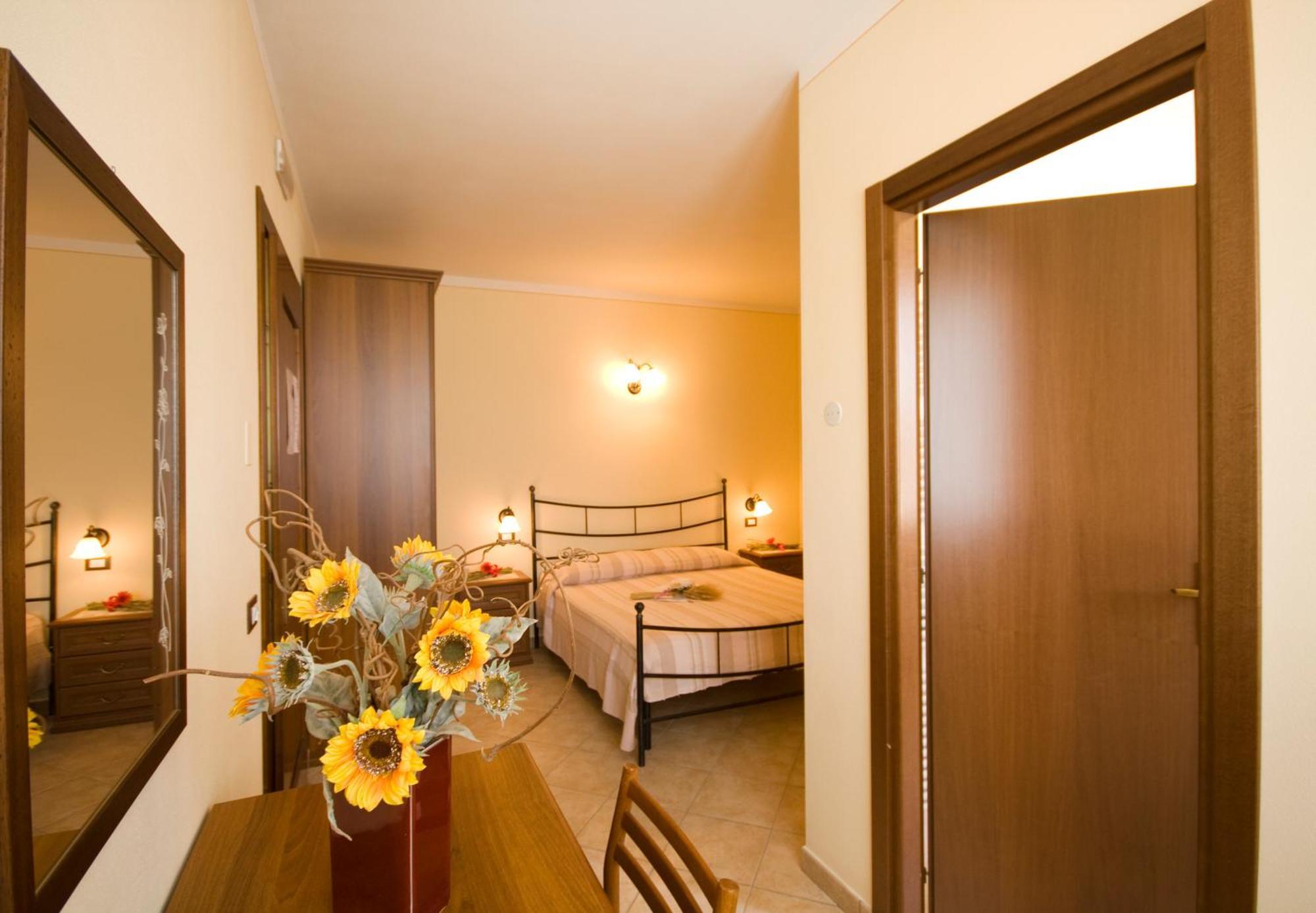 Agriturismo Cascina Roveri Монцамбано Екстериор снимка