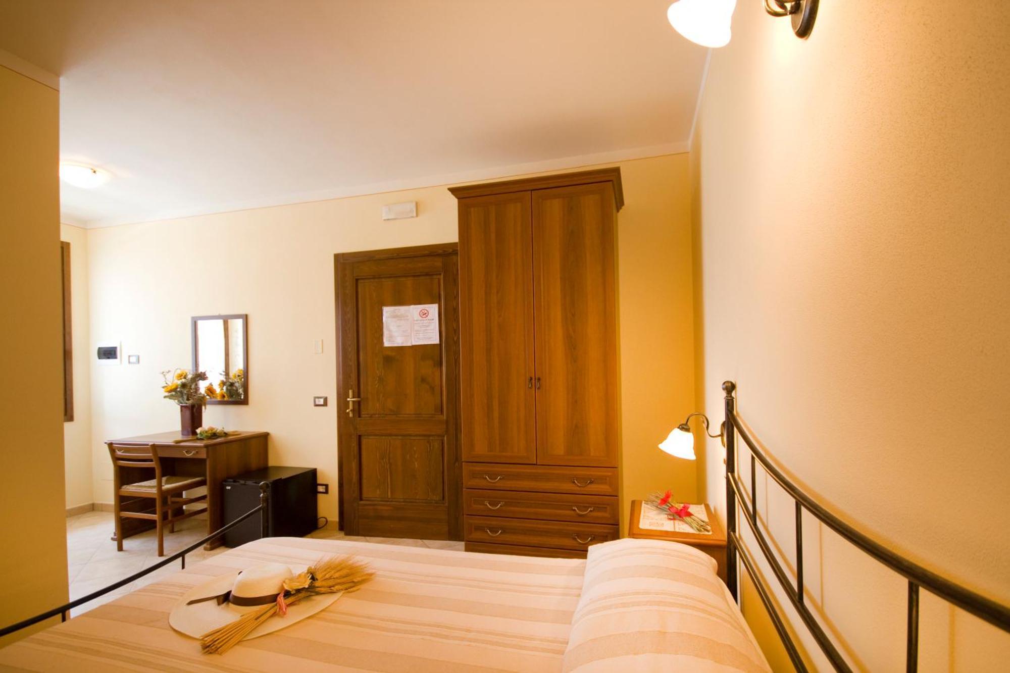 Agriturismo Cascina Roveri Монцамбано Екстериор снимка