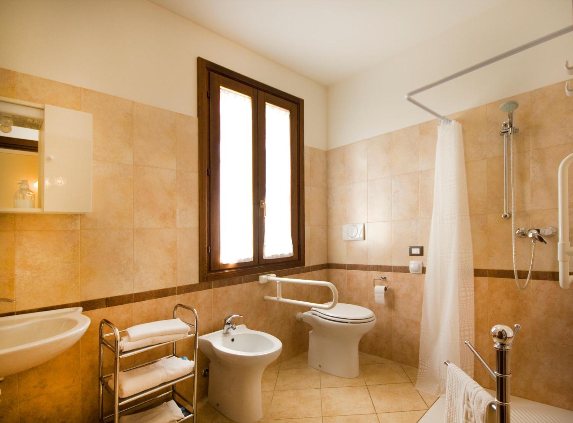 Agriturismo Cascina Roveri Монцамбано Екстериор снимка